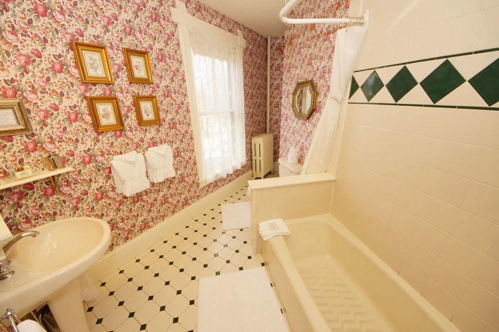 Limerock Inn Рокланд Екстериор снимка